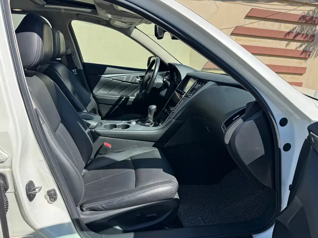 Infiniti Q50L — миниатюра 18