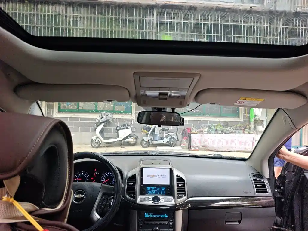 Chevrolet Captiva — миниатюра 9