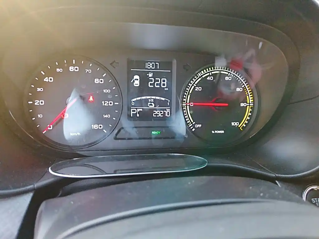 Roewe Clever — миниатюра 8