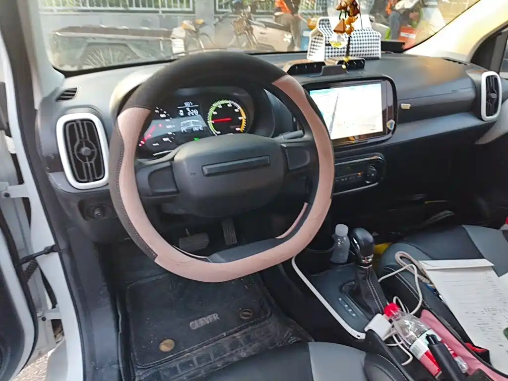 Roewe Clever — миниатюра 6