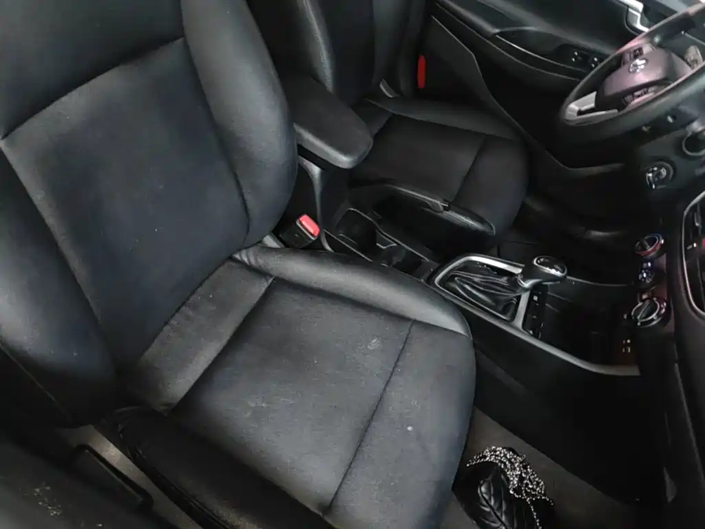 Hyundai Elantra — миниатюра 25