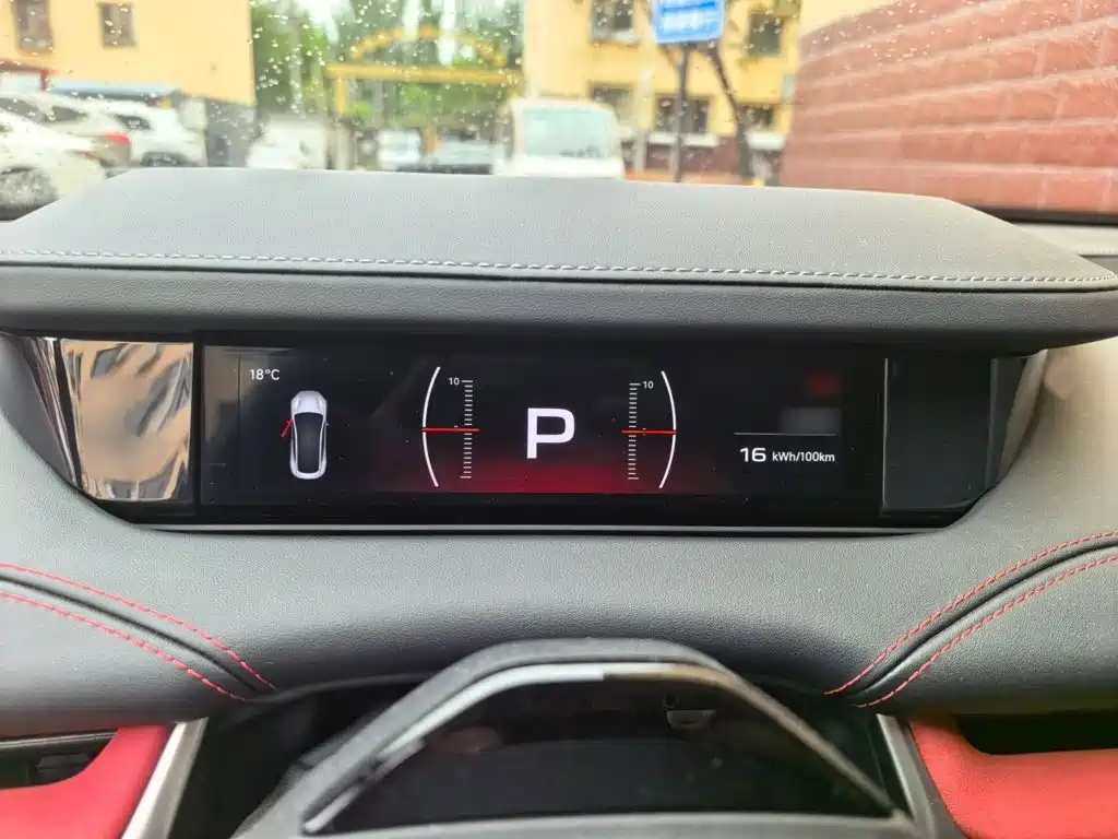 Xiaomi SU7 — миниатюра 4