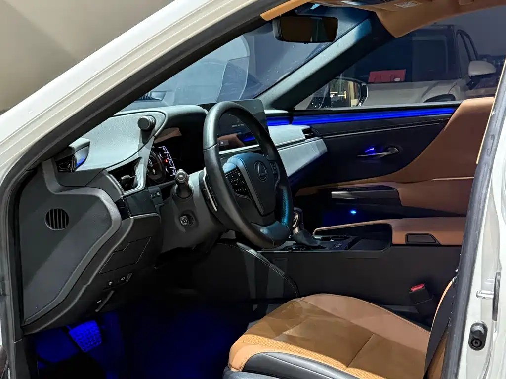 Lexus ES — миниатюра 7