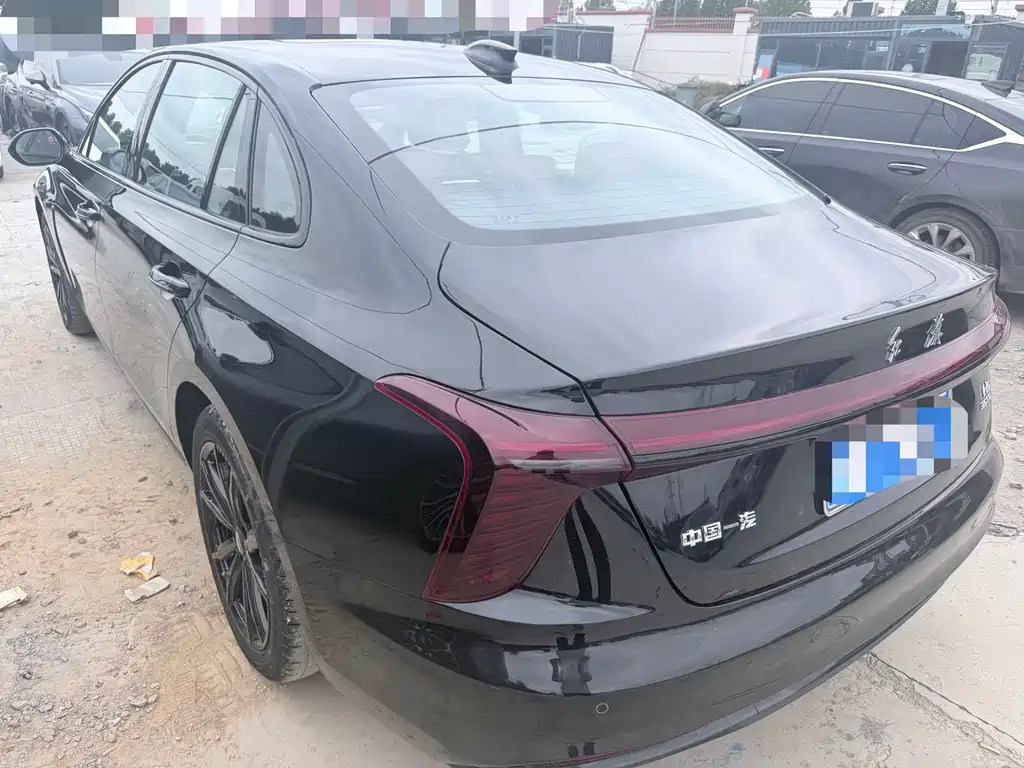 Hongqi Hongqi H5 — миниатюра 7