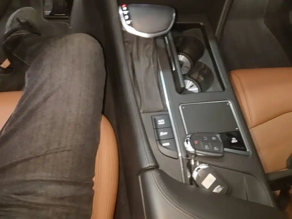 Cadillac CT6 — миниатюра 10