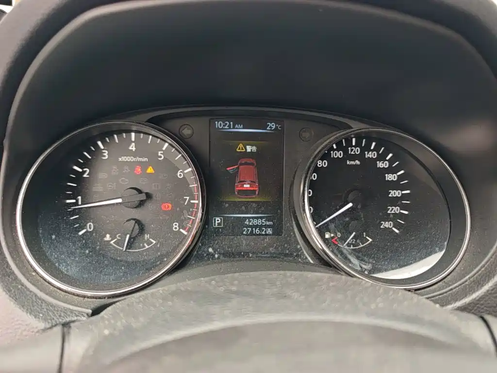 Nissan Qashqai — миниатюра 16