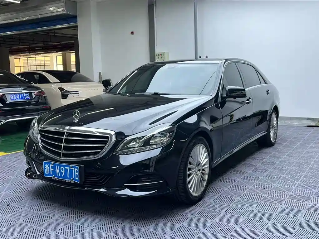 Mercedes-Benz E-Class 2015