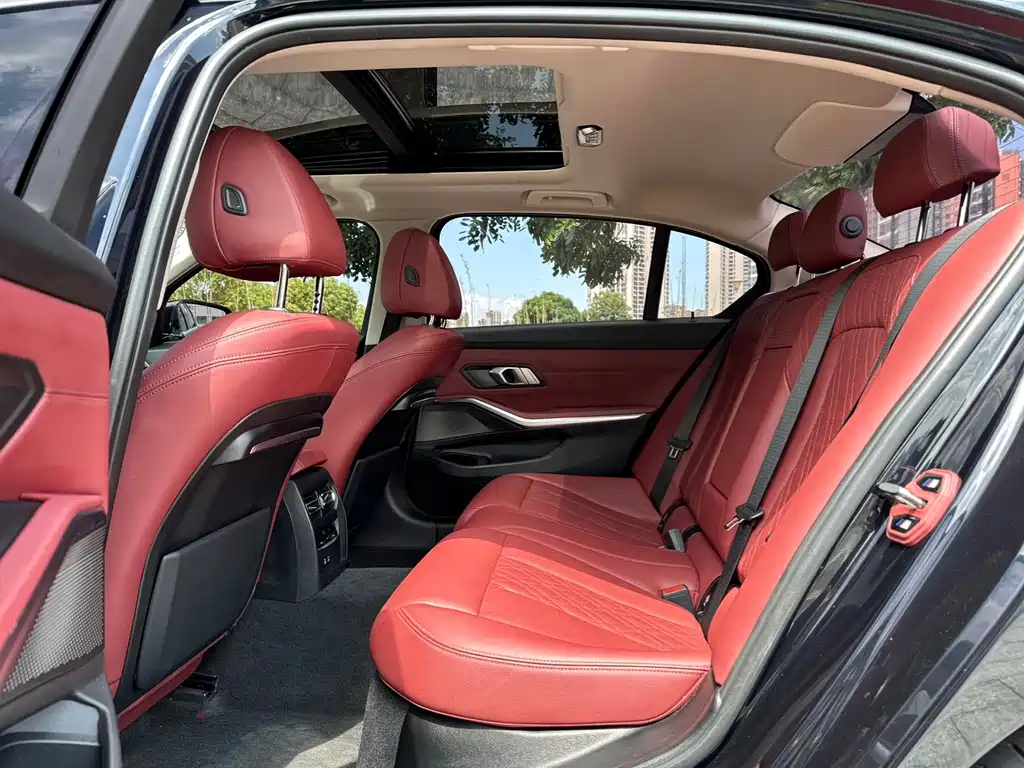 BMW 3 Series - фото 5