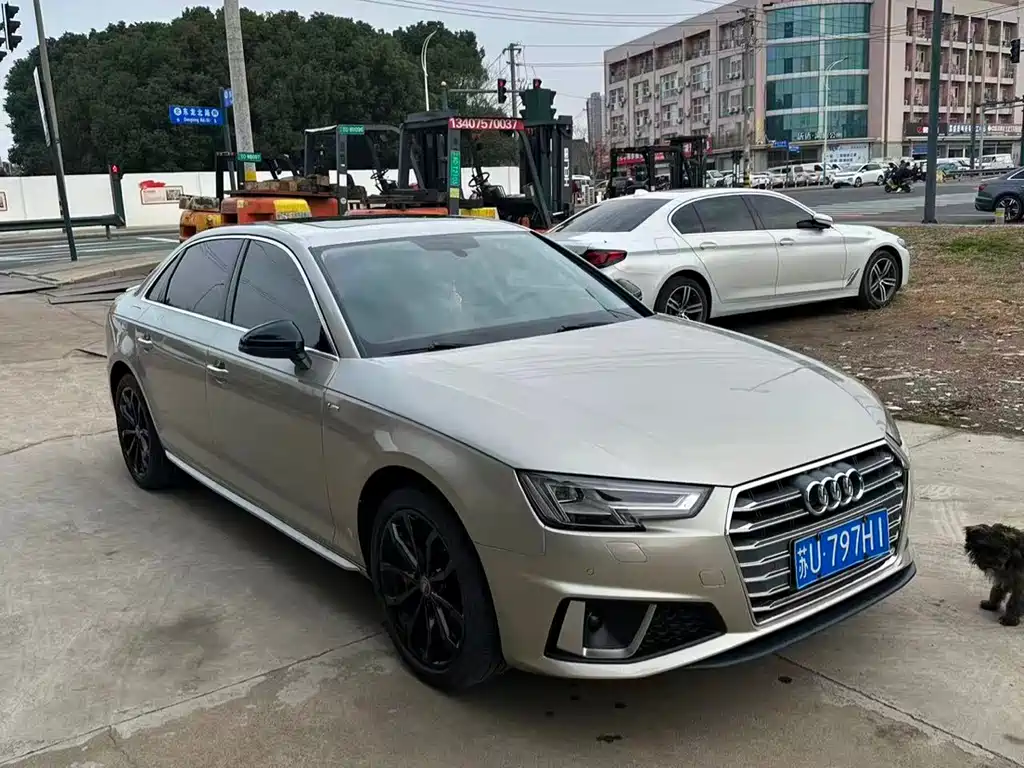 AUDI A4L