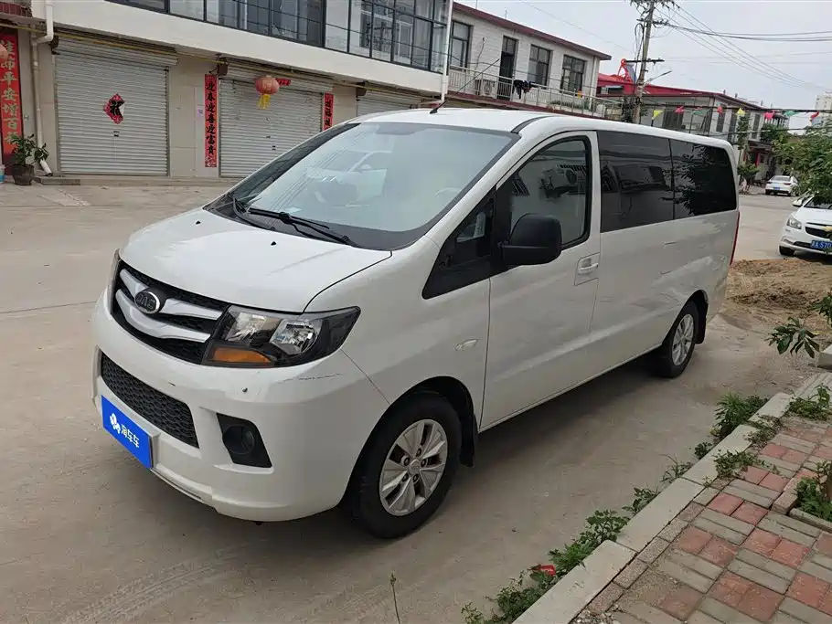 Купить JAC Refine Refine M3
