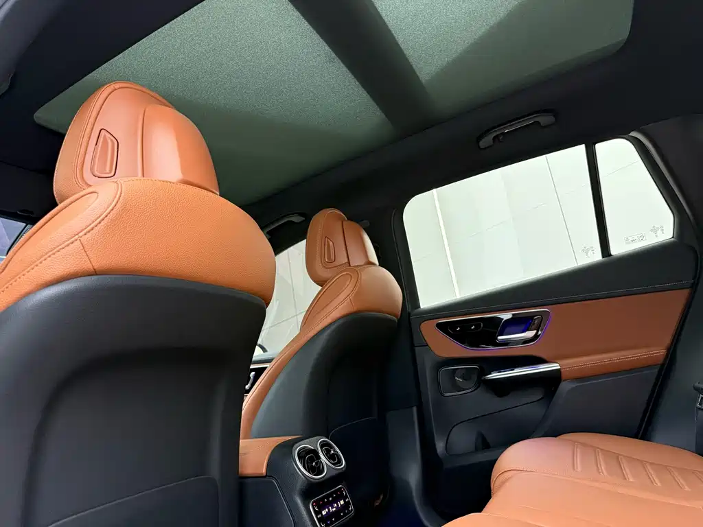 Mercedes-Benz GLC — миниатюра 9