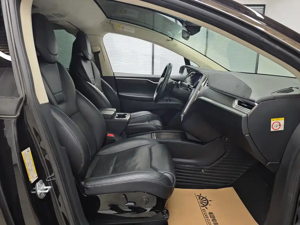 Tesla Model X — фотографии объявления, Фото 47