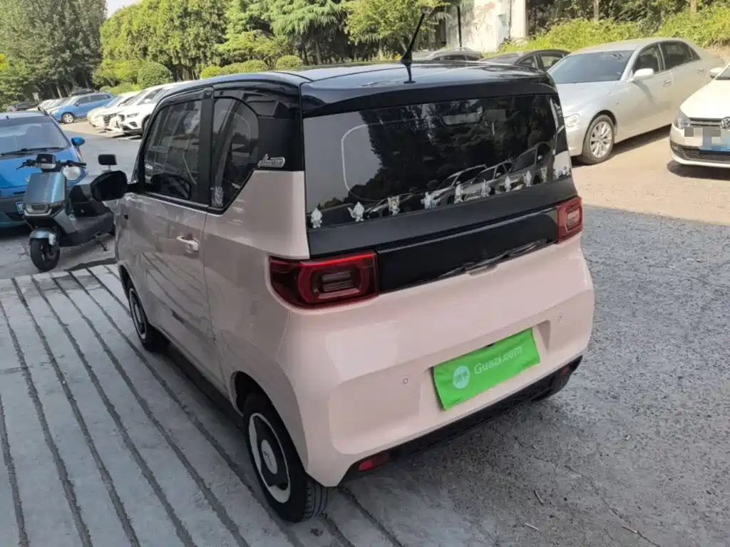 Wuling MINIEV — миниатюра 5