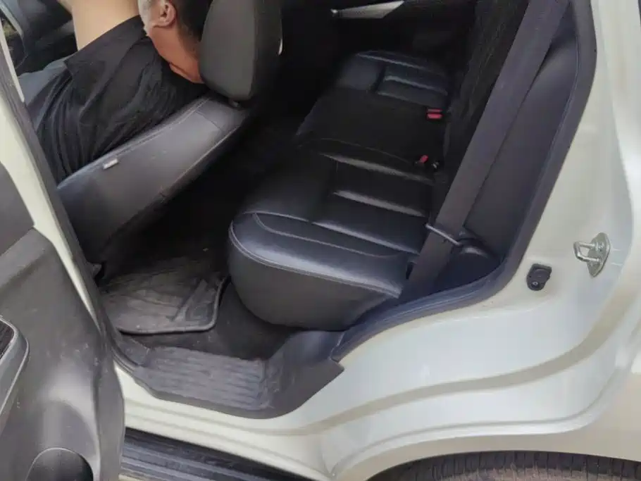 Nissan Terra — миниатюра 11