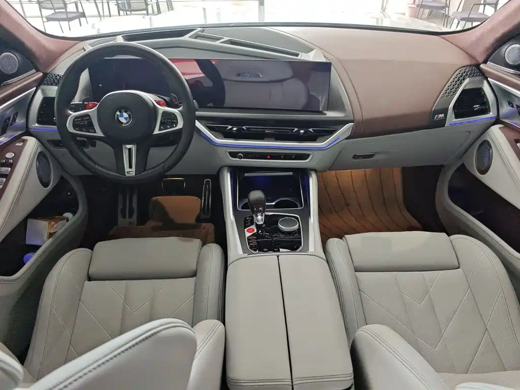 BMW XM — миниатюра 16