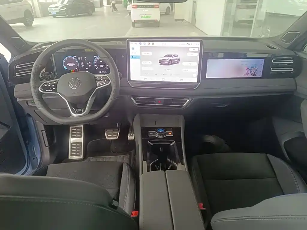 Volkswagen Tiguan L — миниатюра 10
