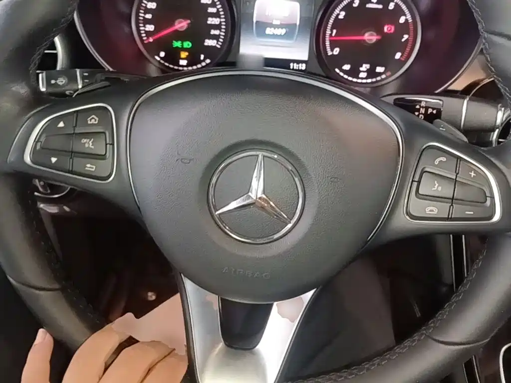 Mercedes-Benz GLC — миниатюра 11