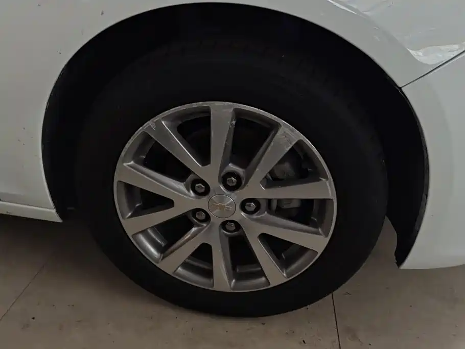 Chevrolet Malibu — миниатюра 6