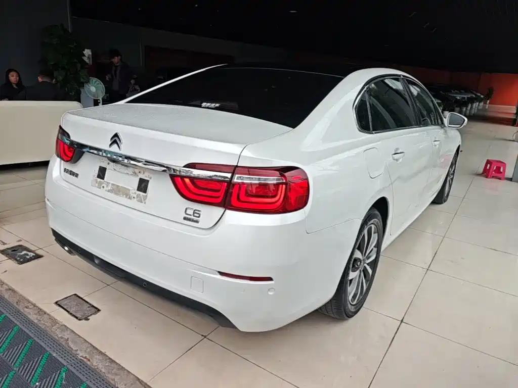 Citroen C6 — миниатюра 7