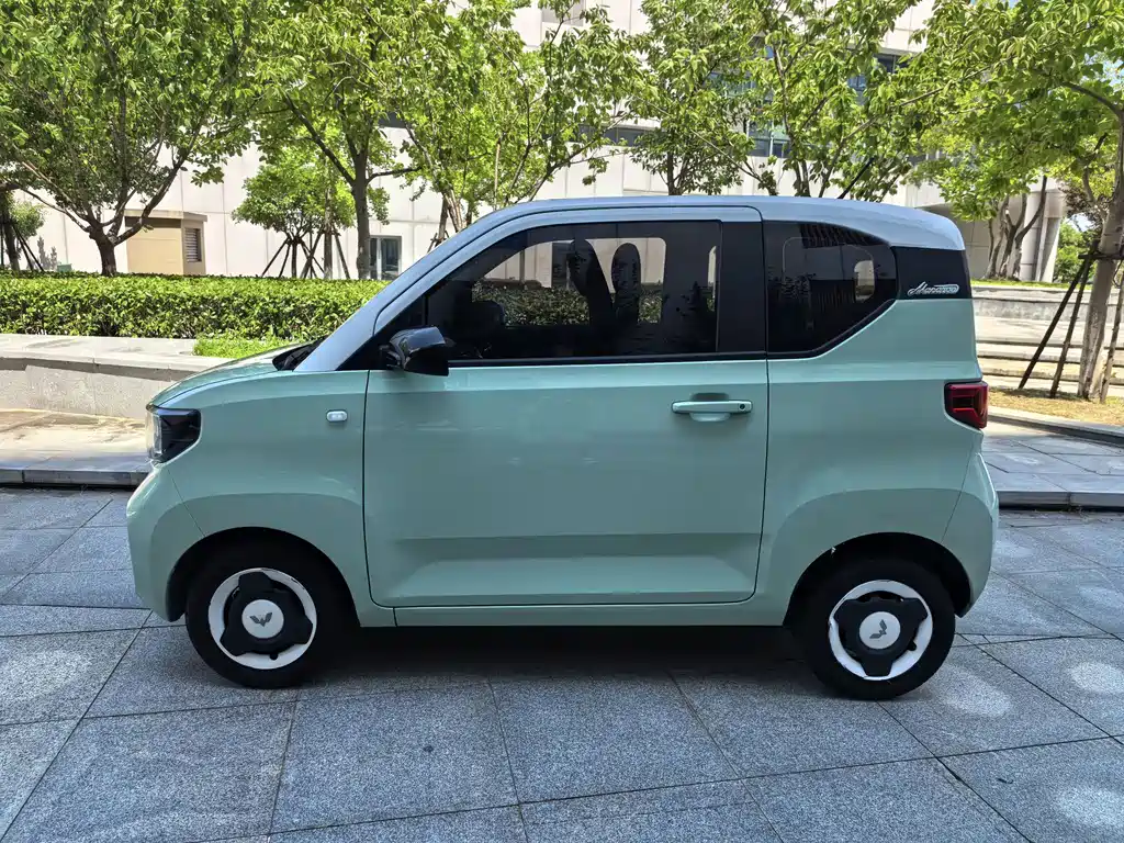 Wuling MINIEV — миниатюра 3