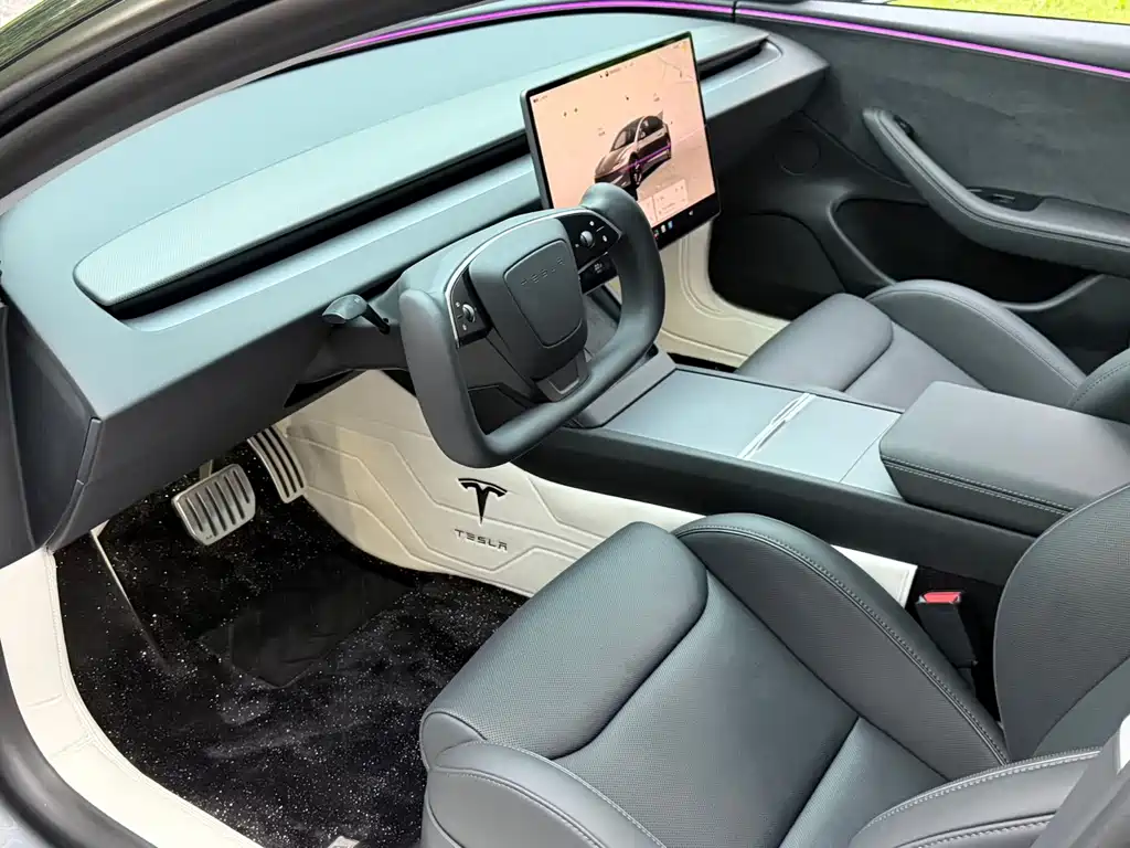 Tesla Model 3 — миниатюра 10