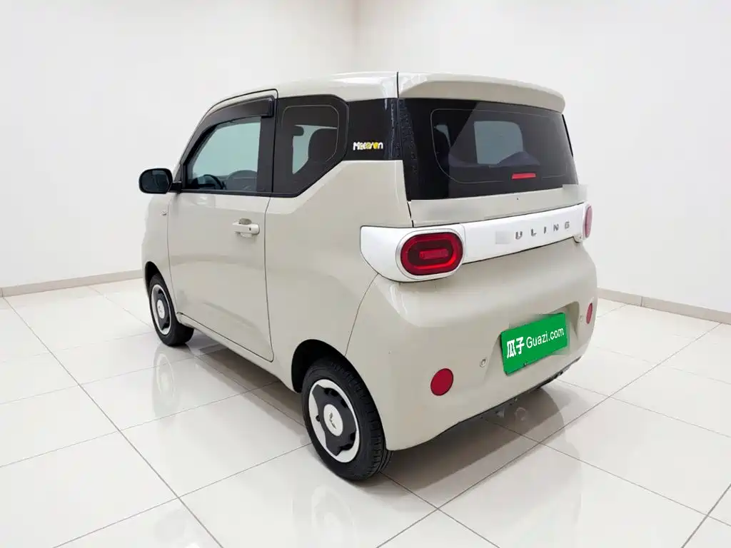 Wuling MINIEV — миниатюра 4