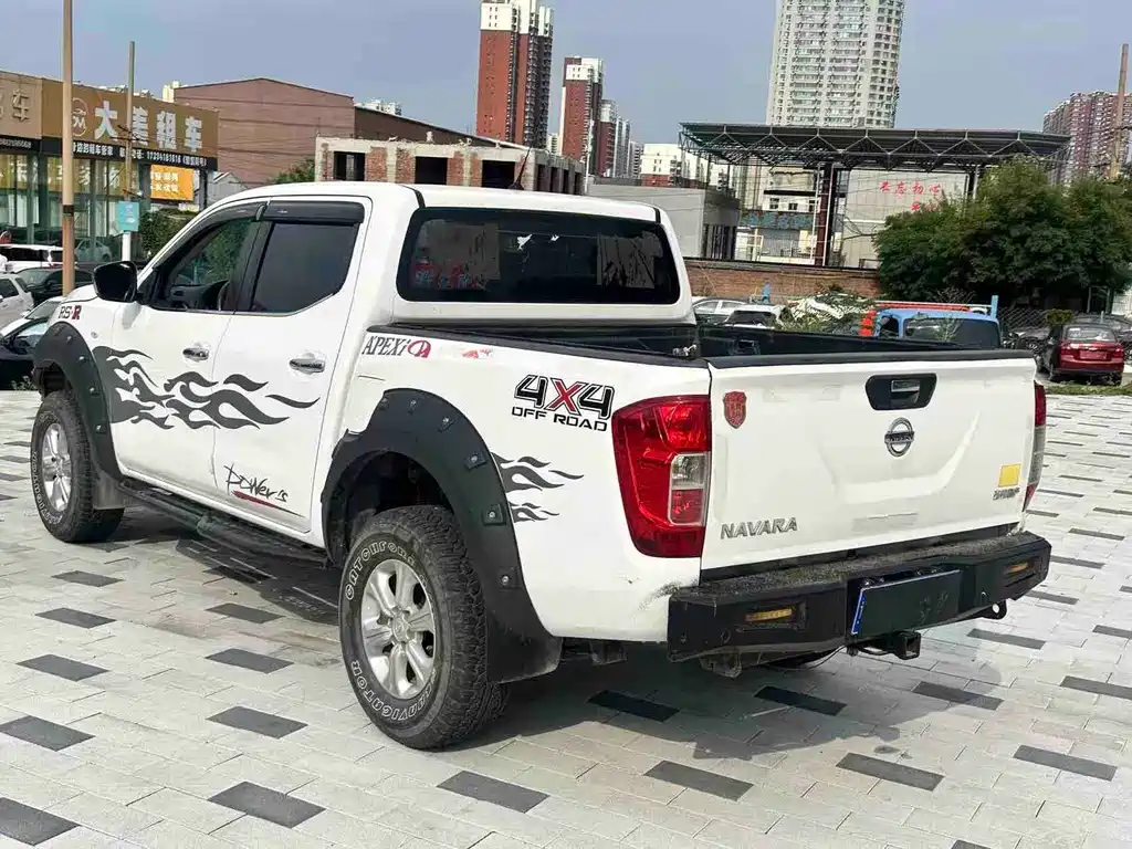 Nissan Navara — миниатюра 7