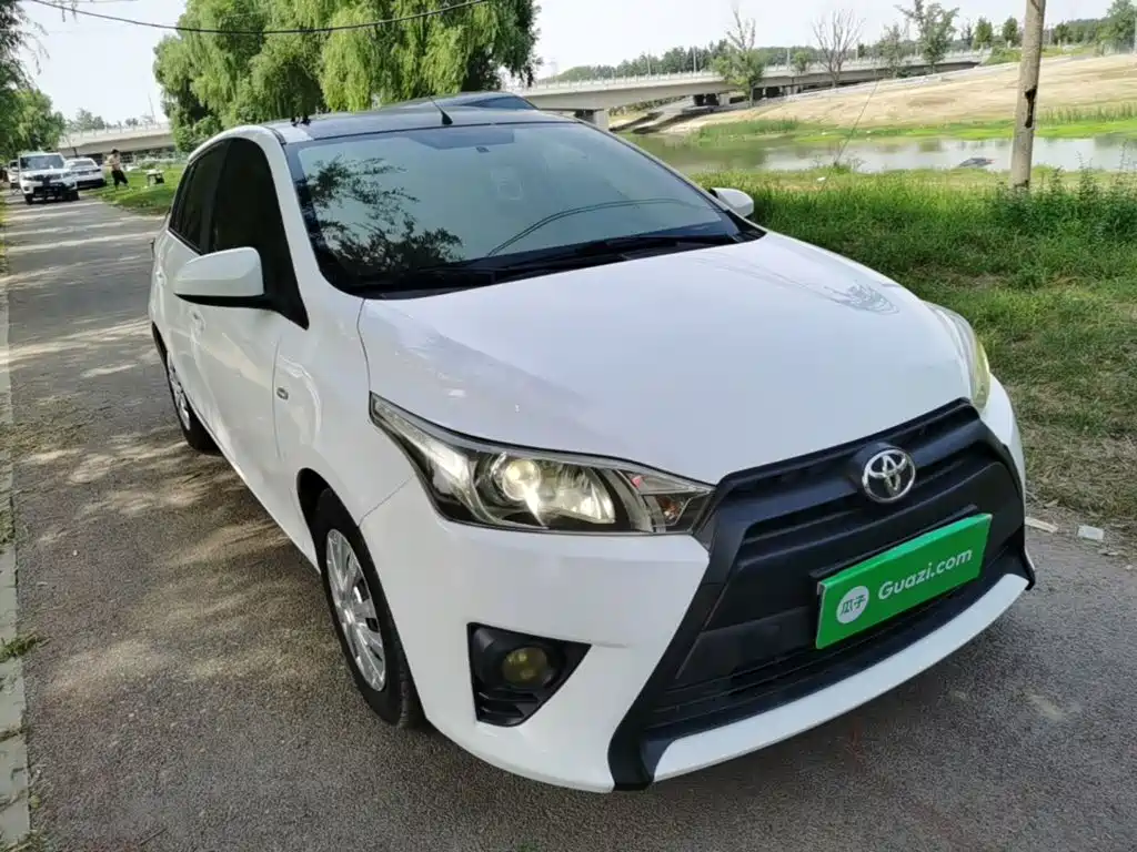 Toyota Yaris L — миниатюра 4