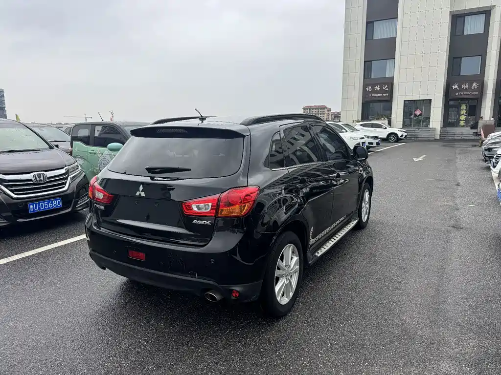 Mitsubishi ASX — миниатюра 11