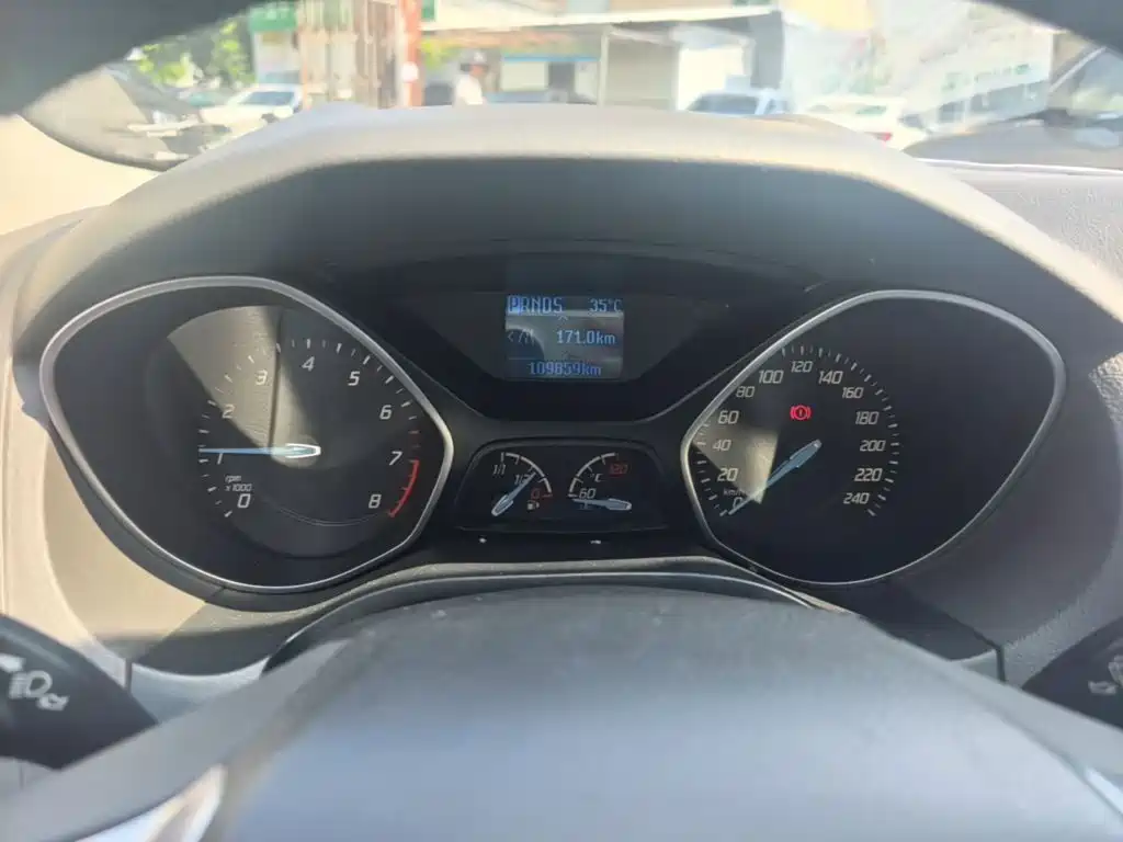 Ford Focus — миниатюра 15