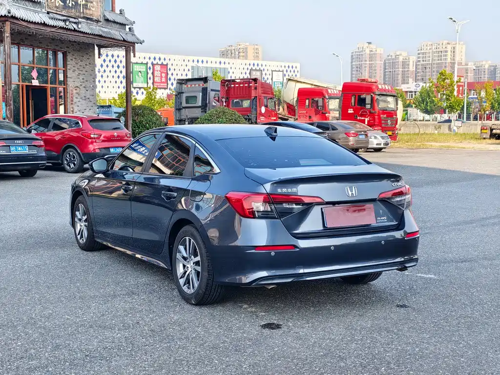 Honda Civic — миниатюра 9