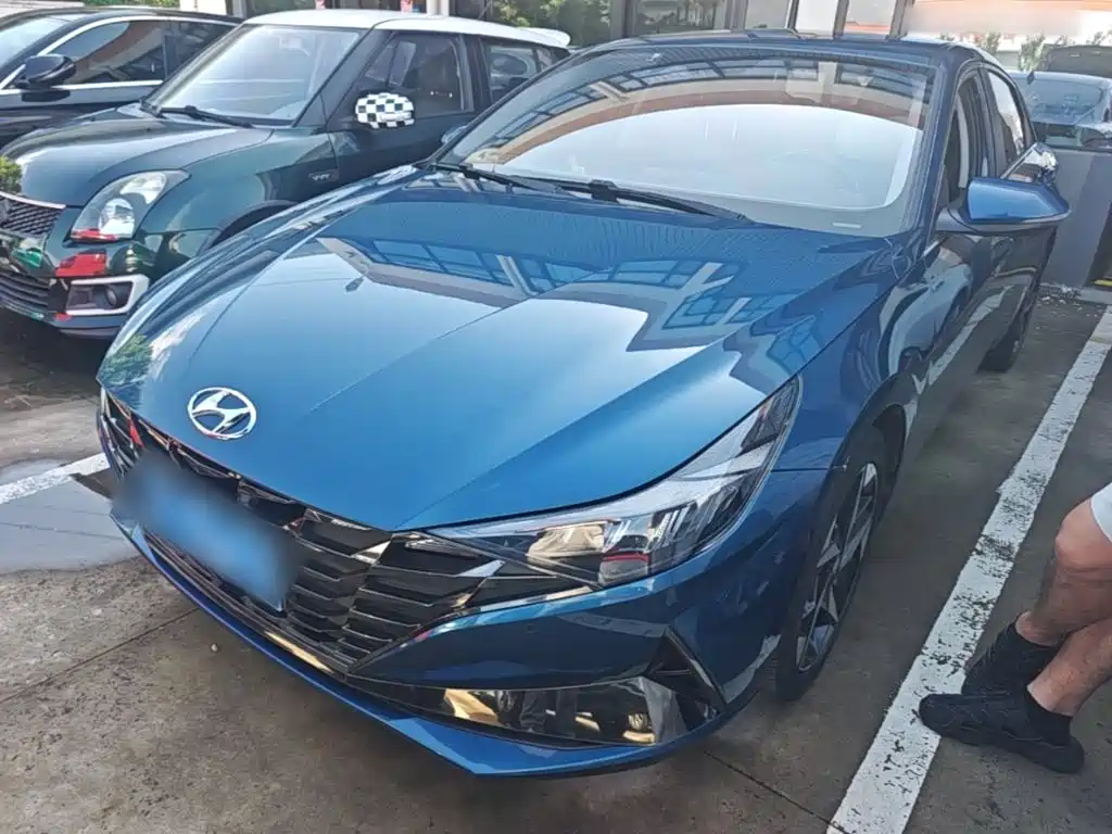 Hyundai Elantra — миниатюра 2