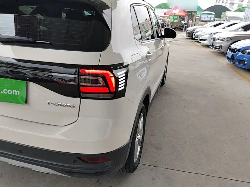 Volkswagen T-Cross — миниатюра 8