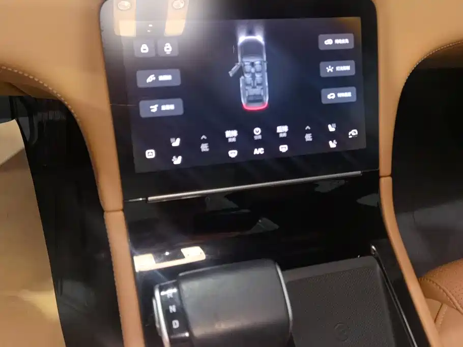 Li Auto Li ONE — миниатюра 16