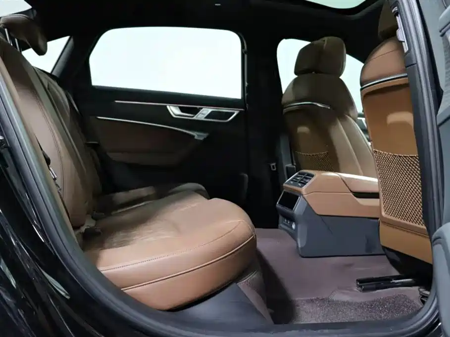 Audi A6L 2025 45 TFSI quattro