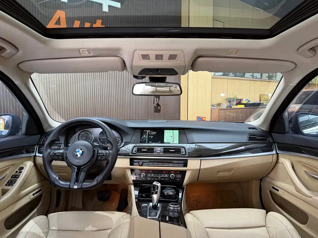 BMW 5 Series — миниатюра 17