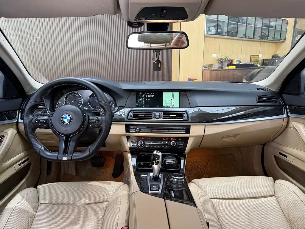 BMW 5 Series — миниатюра 18