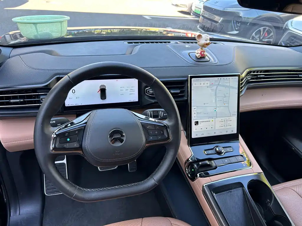 NIO ES8 — миниатюра 10