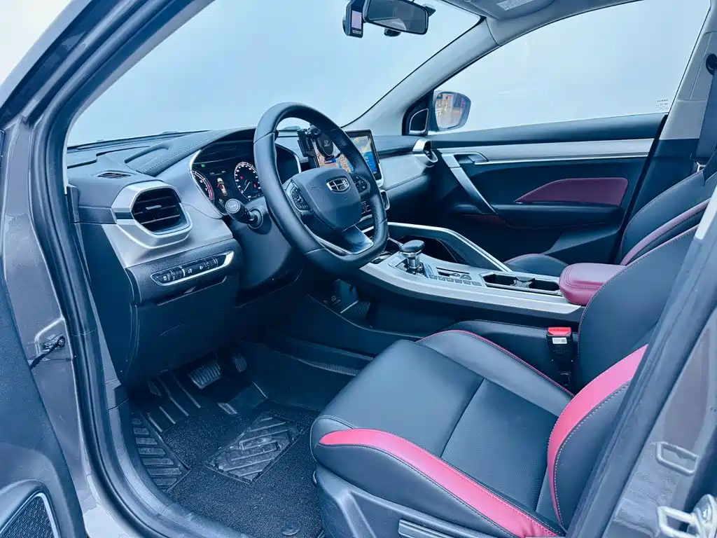 Geely Binyue — миниатюра 6