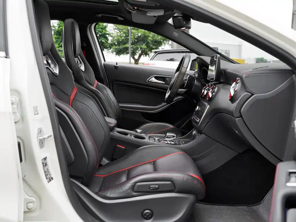 Mercedes-Benz A-Class AMG (Import) — миниатюра 31