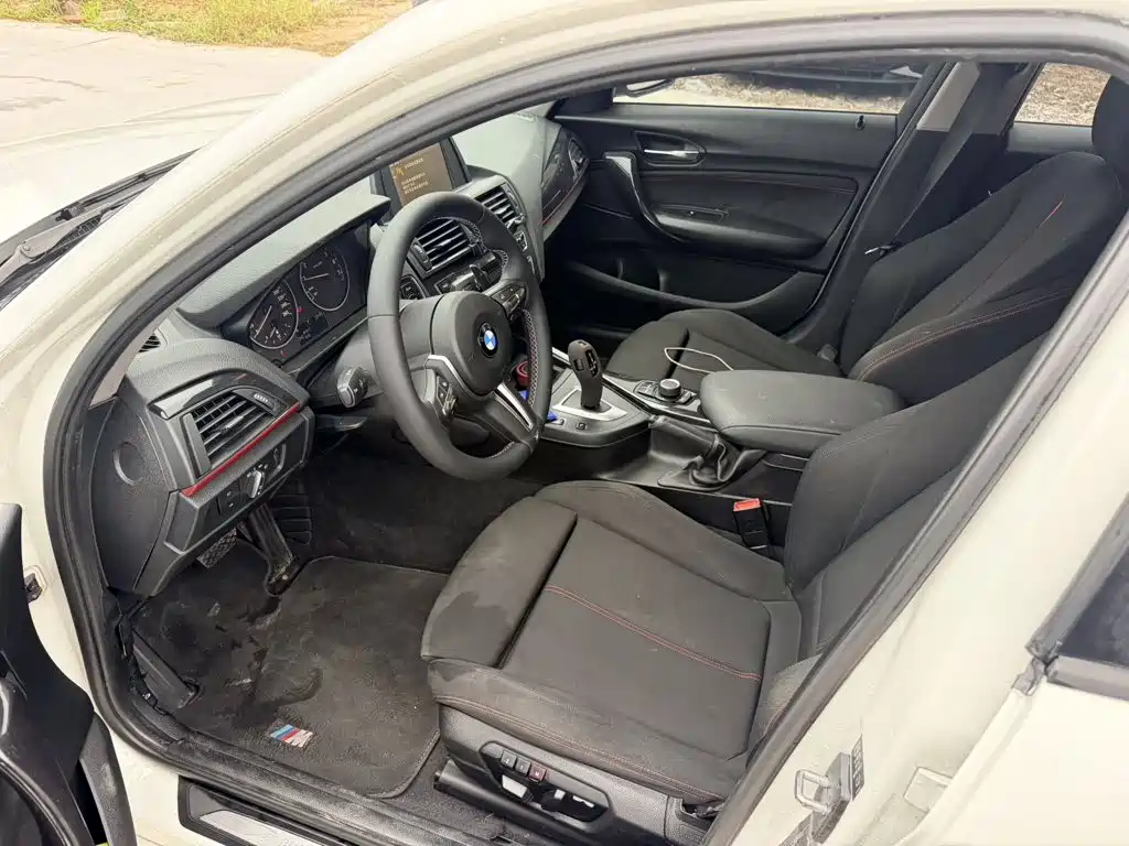 BMW 1 Series (Import) — миниатюра 4