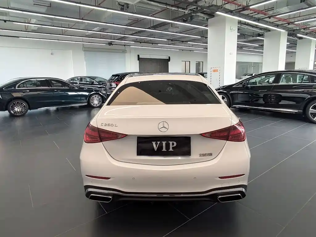 Mercedes-Benz C-Class — миниатюра 5