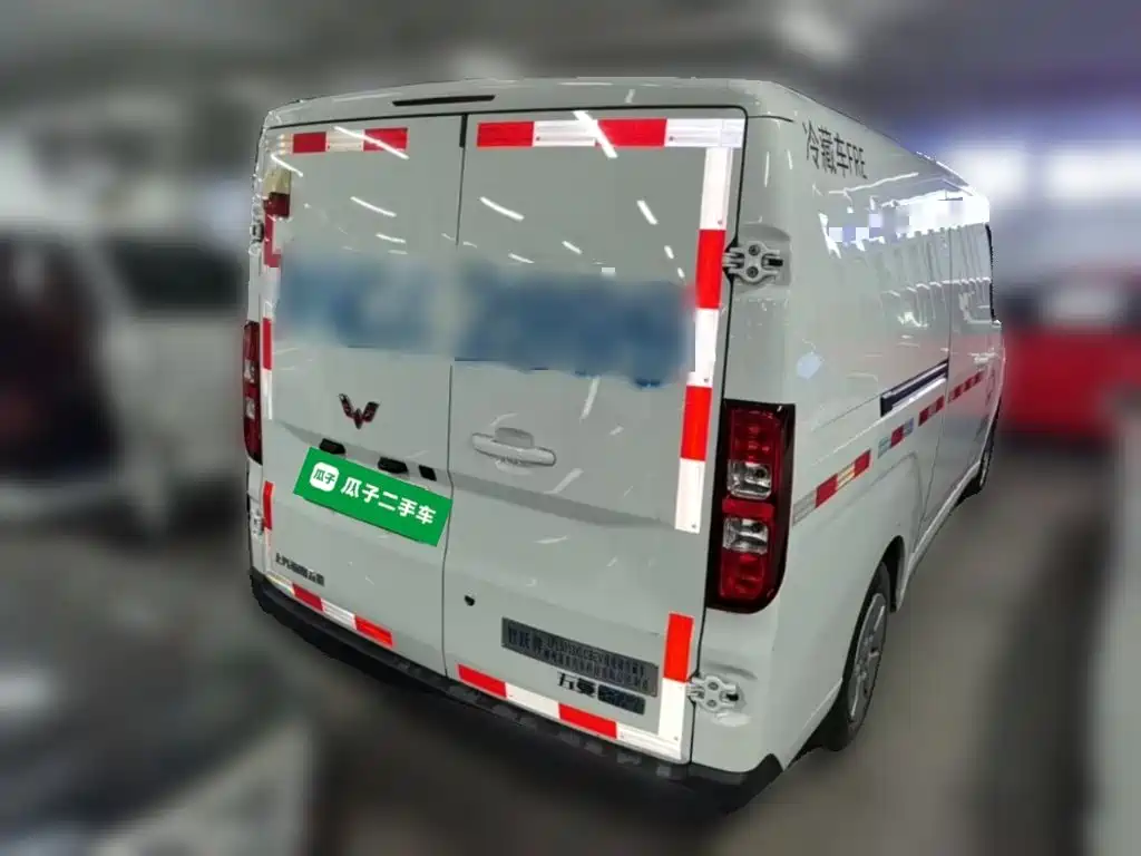 Wuling Yangguang — миниатюра 8