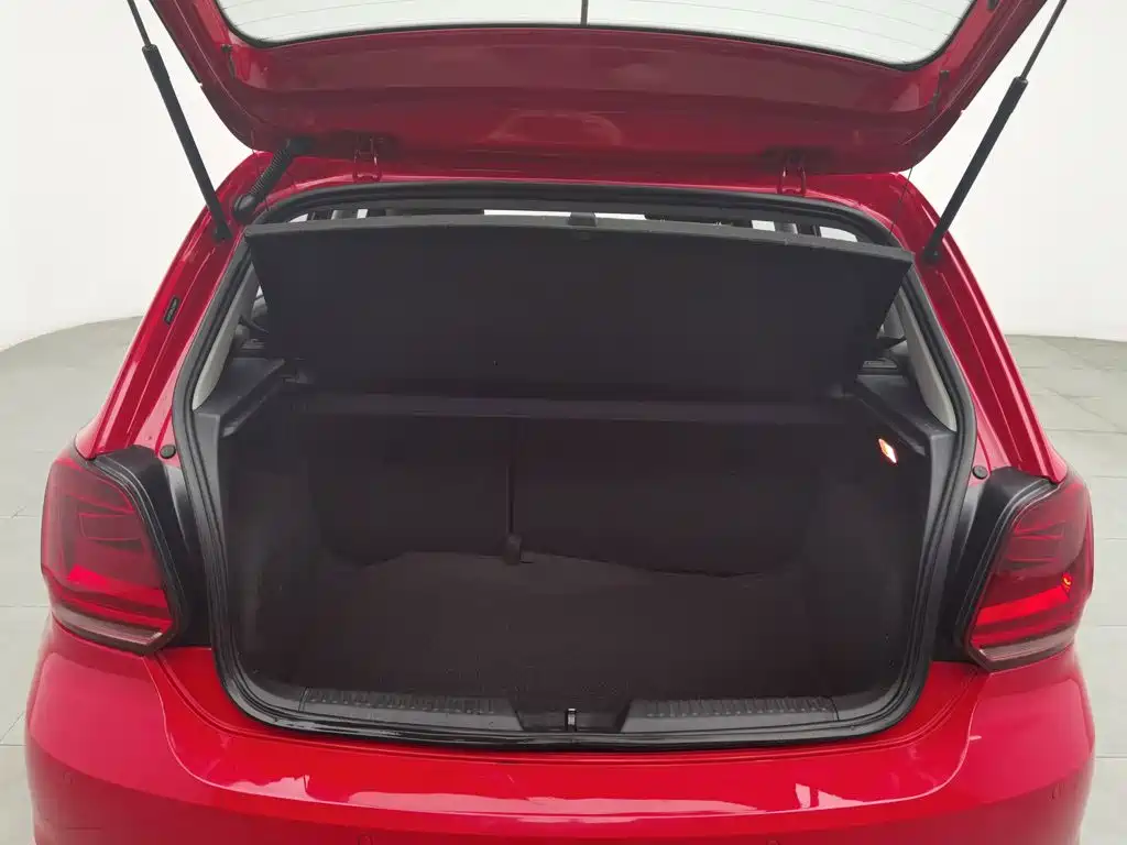 Volkswagen Polo — миниатюра 16