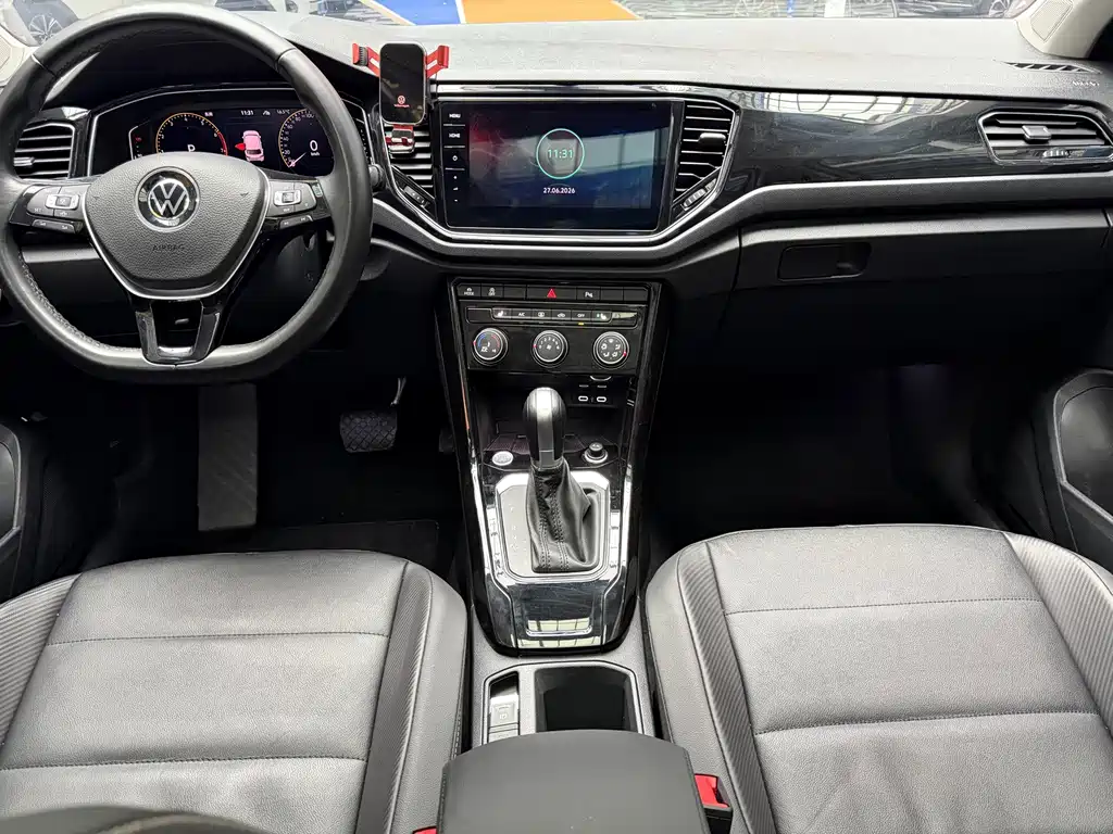 Volkswagen T-Roc — миниатюра 11