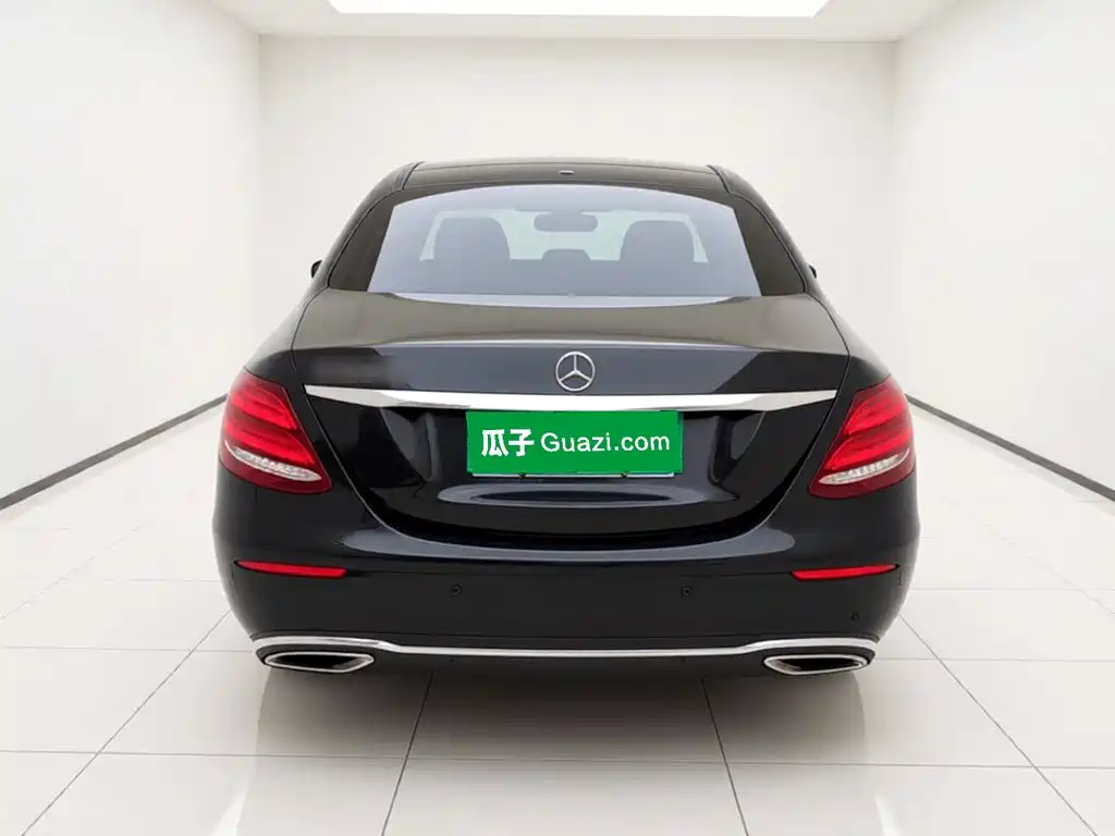 Mercedes-Benz E-Class — миниатюра 5