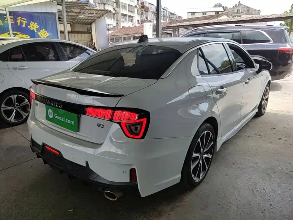 Lynk & Co 03 — миниатюра 7