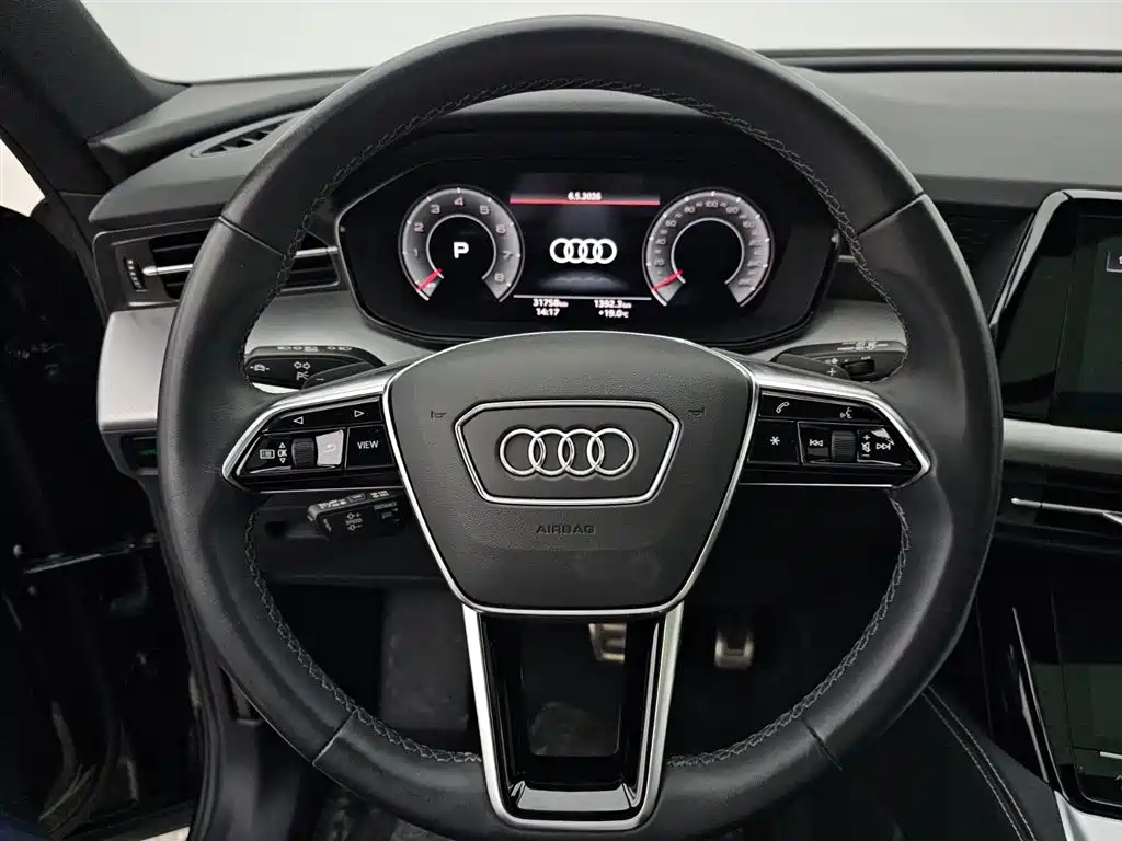 Audi Q6 2023 50 TFSI quattro