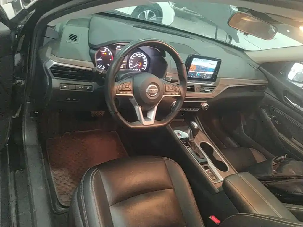 Nissan Teana — миниатюра 10