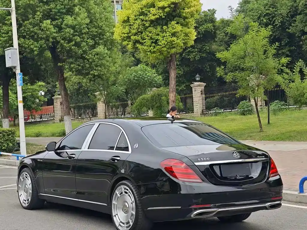 Mercedes-Benz S-Class — миниатюра 14